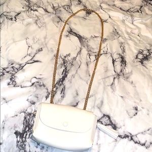 White Crossbody 🤍